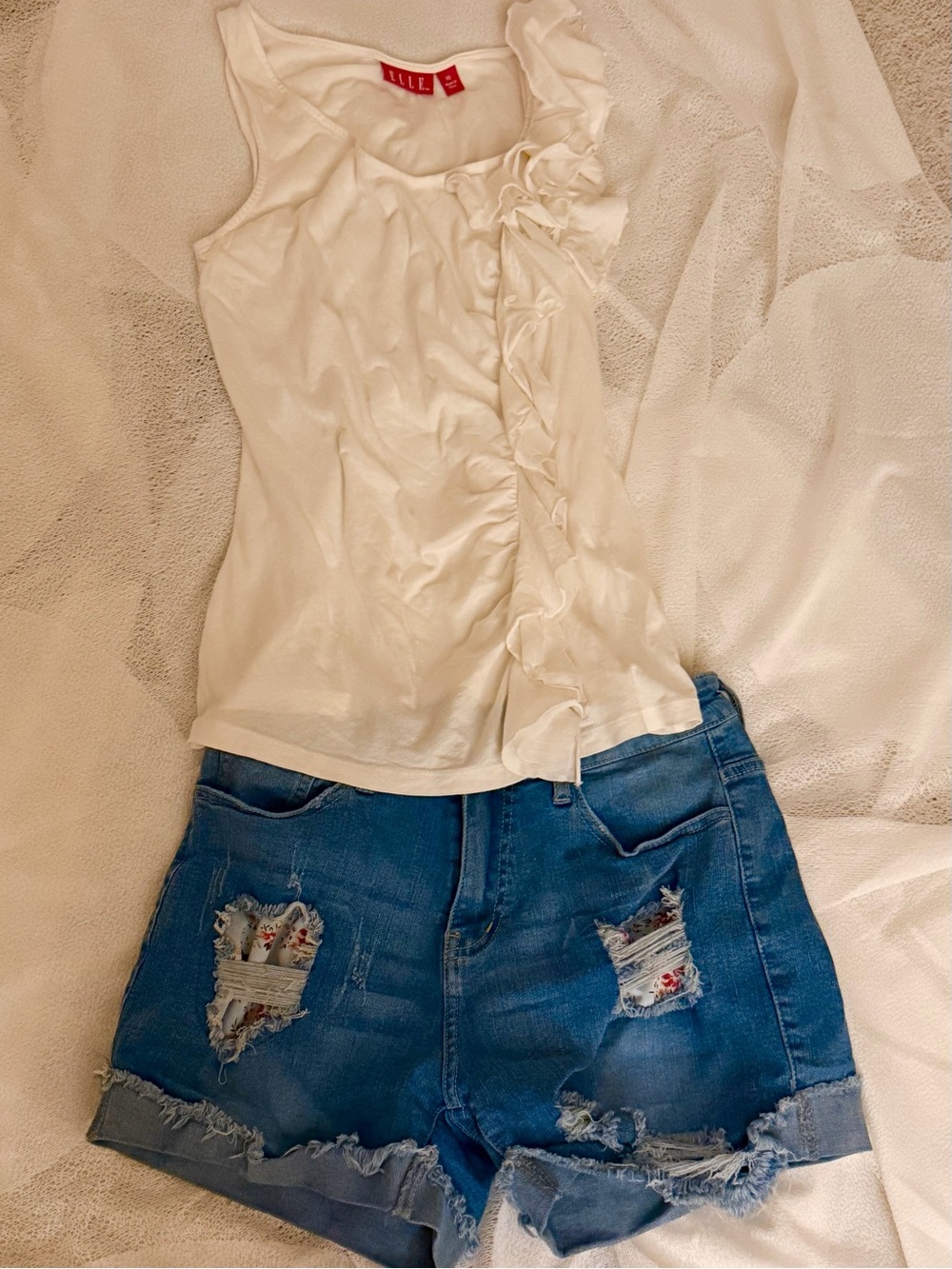 ELLE Cream Ruffle One-Shoulder Tank - Picture 4 of 4
